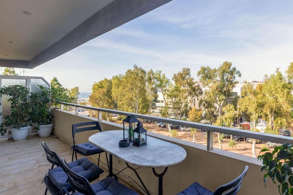 Ferienwohnung Glyfada Center Sea View Apt Athen Exterior foto