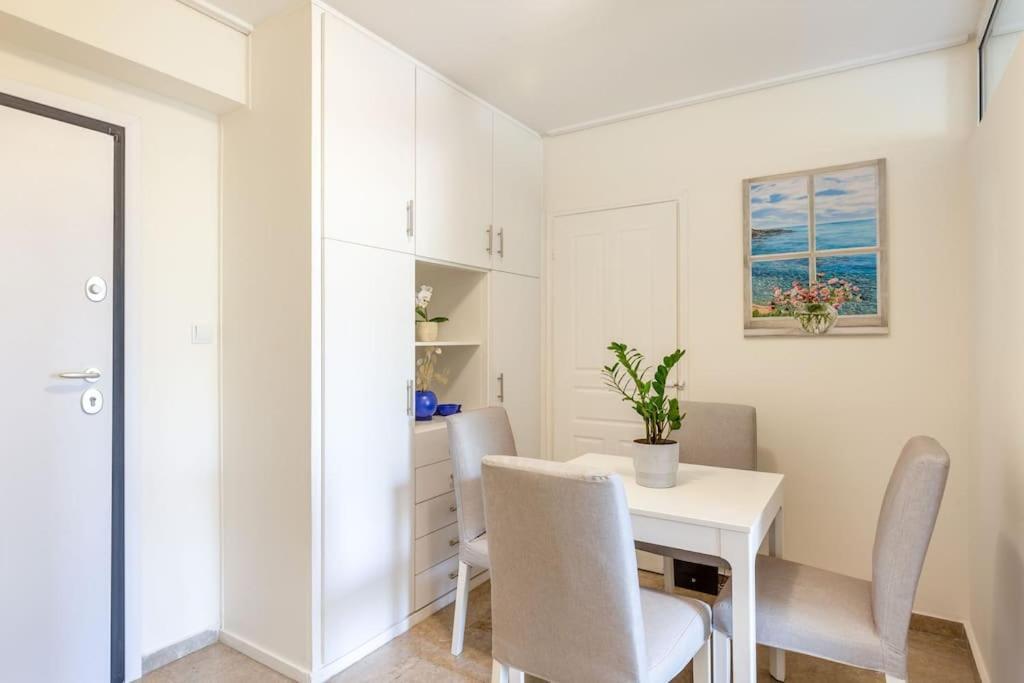 Ferienwohnung Glyfada Center Sea View Apt Athen Exterior foto